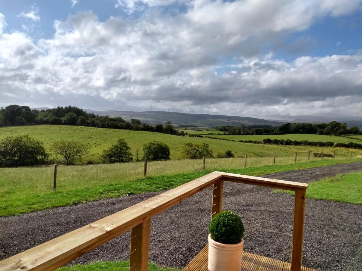 Cleeves Cabins Ailsa Luxury Lodge With Hot Tub Dalry  Buitenkant foto